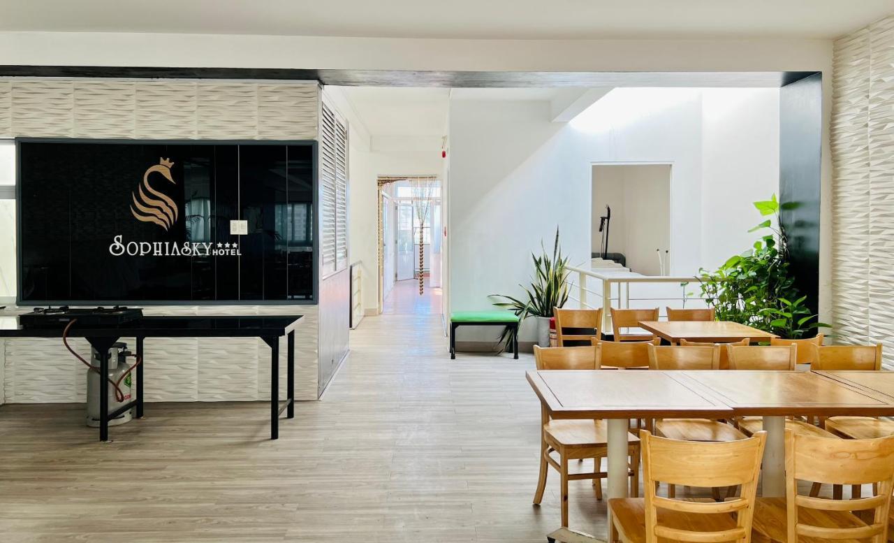 נה טראנג Sophia Sky Hotel מראה חיצוני תמונה
